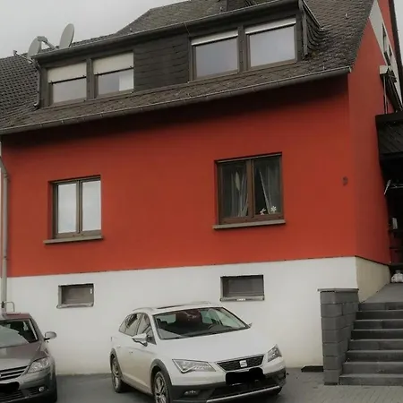 Spacious Near Centre *
