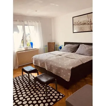 Spacious Near Centre